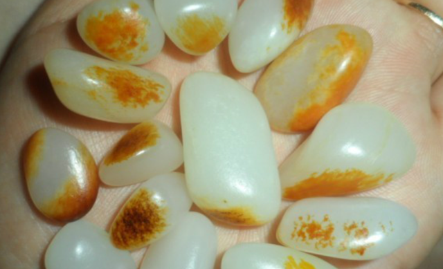 济南和田玉籽料